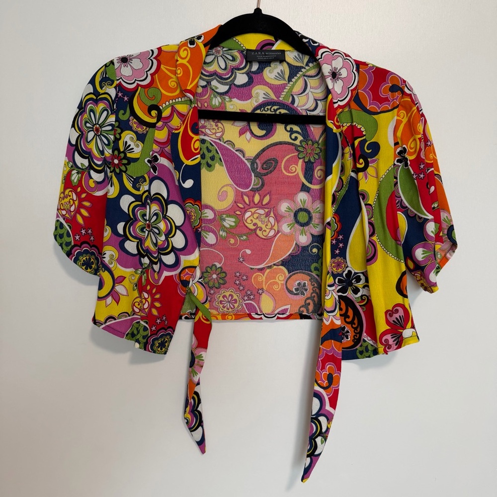 Zara Multicolor Floral Patterned Top